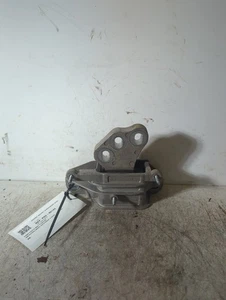 Ford Fiesta Mk8 Titanium 2017-2023 999 Engine Mount passenger Side P69 - Picture 1 of 12