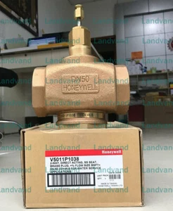 1PC NEW Honeywell V5011P1038 electric two-way adjustment valve fast shipping - Picture 1 of 1