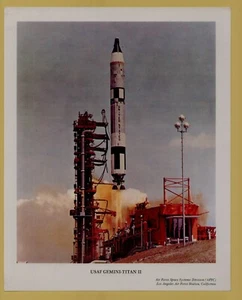 1965 Titan II 2 rocket Gemini 8 spacecraft PHOTO RARE USAF AIR FORCE US NASA - Picture 1 of 2
