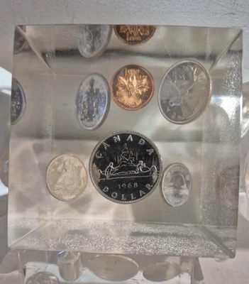 1968 Canada Silver Coin Set in Paperweight cube - 6 Coins - Image 1 of 2