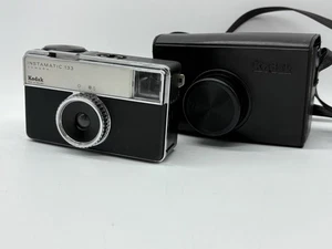 Vintage Photo Camera KODAK INSTAMATIC 133 With Case Not Tested - Picture 1 of 7