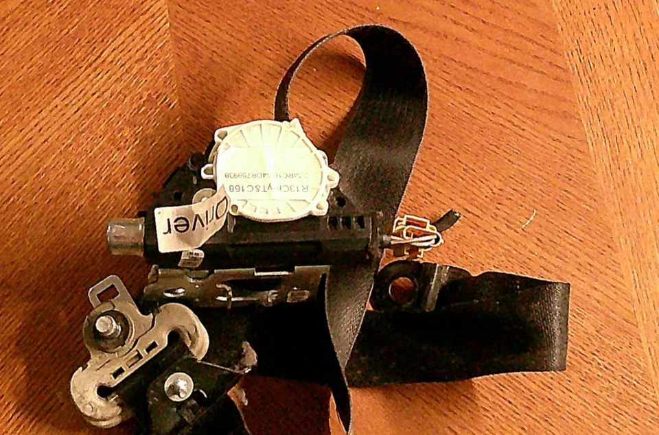 cinturón de seguridad delantero lado conductor dodge grand caravan negro Foto 1 de 1