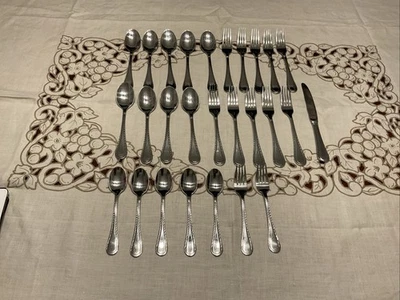 27 Piece Cambridge Silver Carlyle Stainless Teaspoons & Forks 18/8 Flatware - Image 1 of 3