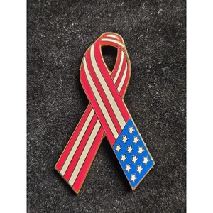 United States of America USA Ribbon Flag Lapel Pin - Picture 1 of 3