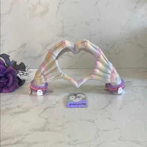Nuevo Colorido Esqueleto Mano Corazón Decoración Fantasma Fiesta Resina Halloween Summerween - Imagen 1 de 5