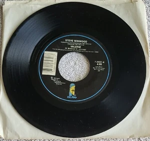 Steve Winwood...."Valerie & Talking Back to the Night" 45 RPM 7" Vinyl Record - Imagen 1 de 2