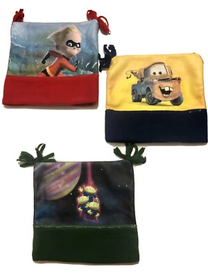 Lot of 3 Disney winter hats XS 3-4 Years - Image 1 of 4