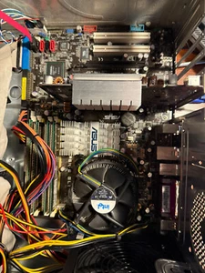 ASUS P5N-E SLI Motherboard Intel Core2 Quad Q6600 2.4GHZ, 8GB of OCZ RAM - Picture 1 of 7