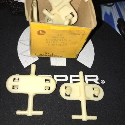 Dodge Plymouth 1970-74 E-Body 71-74 B, (1) TEE HOSE CONNECTOR Windshield, Mopar Foto 1 de 4