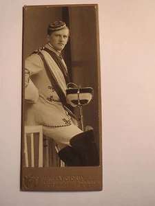 Leipzig - Student in Wichs mit Schläger - Kulisse / CDV - Bild 1 von 3