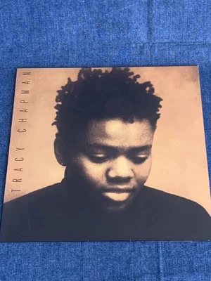 TRACY CHAPMAN S/T DEBUT ELEKTRA ORIGINAL 1988 EU / 1A/1B VINYL LP EKT44 - Image 1 of 4