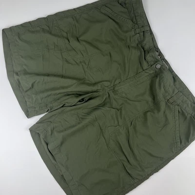 Mountain Hardware Shorts Men Size 42 Nylon Army Green Hiking  - Image 1 of 4