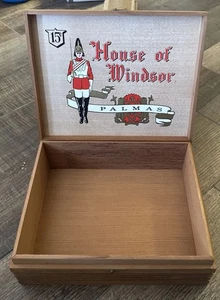 Vintage House of Windsor Wooden Cigar Box Palmas 9 1/4" x 7 1/2" x 3" mc - Picture 1 of 9