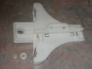 VW Passat Window Regulator Repair Clip (1) - REAR RIGHT side, with peg/dowel - Picture 1 of 6