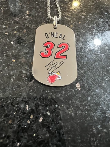 Miami Heat Shaq O’Neal rare metal dogtag necklace NBA foco Cover