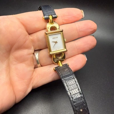 VTG Gucci 1800L Tank Style Ladies Watch Gold Lug Black Leather Strap New Battery - Image 1 of 4