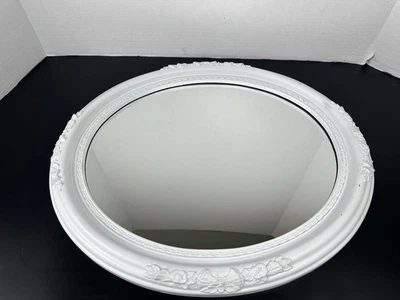 Espejo ovalado empotrado enmarcado ovalado Shabby Chic años 60 blanco ornamentado general Foto 1 de 4