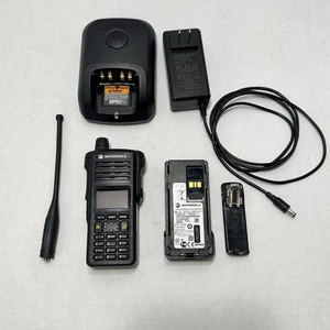 Radio numérique Motorola APX 4000 H51WCH9PW7AN P25 modèle 3 bouton unique 900 MHz - Photo 1/21