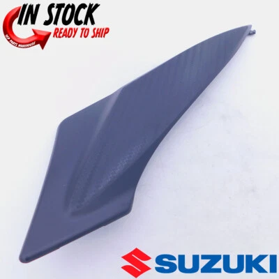 TAMPA DO TANQUE DE COMBUSTÍVEL DO LADO ESQUERDO SUZUKI 2011-2024 GSXR 600-750 44180-14J00 FABRICANTE DE EQUIPAMENTO ORIGINAL NOVA - Imagem 1 de 4