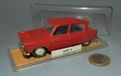 Rare Minialuxe Punch 1/43 : Citroën Ami 6 Berline (Bordeaux) dans son boîtier - Photo 1/4