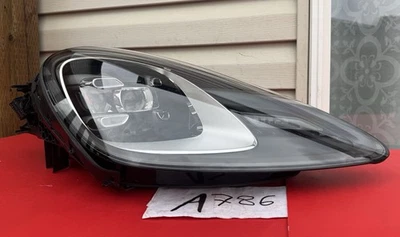 Porsche Cayenne 2019-2023 derecho LED dinámico sin faros matriciales OEM 786 Foto 1 de 4