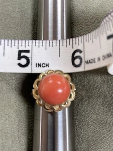 Antique 18K (750) Yellow Gold Angel Skin Coral Ring Size 9 - Picture 1 of 6