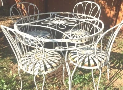 Vtg. Francois Carre White Sunburst Spring Steel & Wrought Iron 5 Piece Patio Set - Image 1 of 2