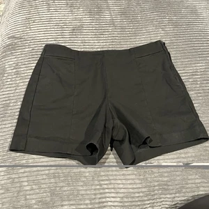 Lilly Pulitzer Sloane Shorts 4,5" seitlicher Reißverschluss schwarz Damen 6 - Bild 1 von 13