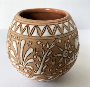 Neofitou Pottery, Rhodes, Greece, 4" handmade spherical jar, clay w/raised ename - Picture 1 of 4