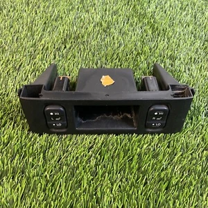 03-08 HONDA PILOT FRONT DASH HEATED SEATS CONTROL SWITCH OEM - Picture 1 of 5