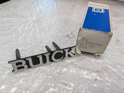 1985-91 BUICK SKYLARK SOMERSET REGAL GRILLE EMBLEM GM NOS 25520019 - Image 1 of 4