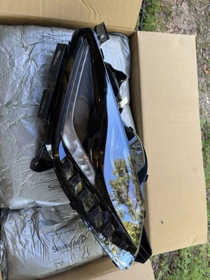2014-2019 Chevrolet Corvette C7 Z06 LH Driver Left Side Headlight OEM - Image 1 of 2