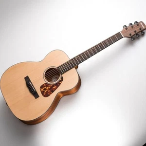 Limited Edition Acoustic Guitar with Solid Spruce Top and Mahogany Back - Picture 1 of 1