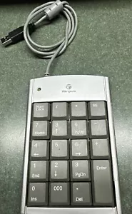 Targus PAUK10U Numeric Numeric Keypad Wired Silver - Picture 1 of 2
