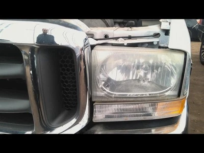 Driver Left Headlight Fits 01-04 EXCURSION 6616725 - Image 1 of 4