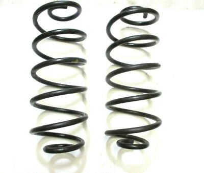 1993 Mercury Grand Marquis molas helicoidais traseiras - Par - Imagem 1 de 4