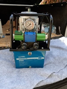 Temco Electric Hydraulic Pump Model HP0003 - Picture 1 of 24