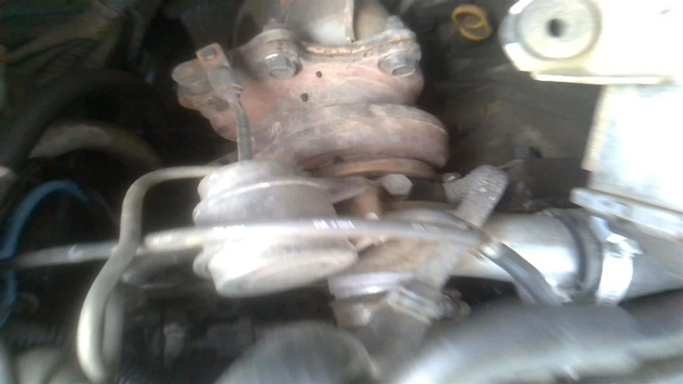 Turbo/Supercargador 2.5L 4 Cilindros Turbo Se Adapta 04-06 BAJA 26949418 Foto 1 de 4