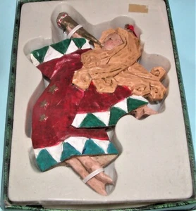 Russ Berrie, Ornament, Trompetenengel, Holzoptik Neu # 17041 Verpackt 5 Zoll x 3 Zoll - Bild 1 von 5