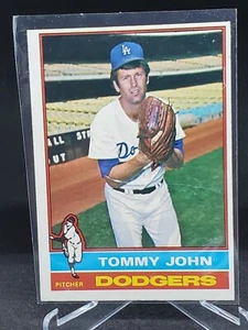 1976 Topps Baseball Tommy John #416 - Picture 1 of 2