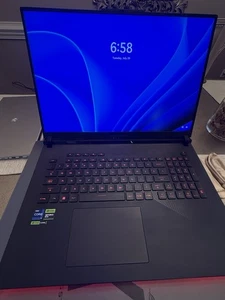 ASUS ROG Strix Scar 18 Gaming Laptop 4080 RTX, I9-14900HX, 32GB RAM, 1TB SSD - Picture 1 of 8