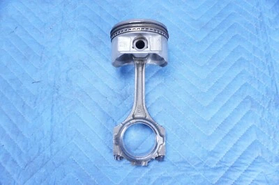 Pistón de motor Lexus LX470 con varilla de conexión derecha 1998-2005 lado derecho OEM Foto 1 de 4