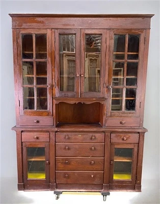 Armario retropasador, armario de cocina vintage, armario de China, despensa, cobertizo de exhibición Foto 1 de 4