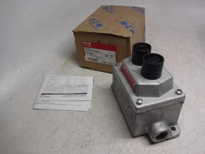 Eaton Crouse Hinds Eds2190 Explosionproof Push Button Station - Picture 1 of 9