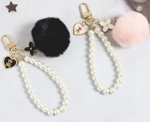 Heart and Clover Pom Pom Charm Pearl Keychain Car Charm Pendant - Picture 1 of 6