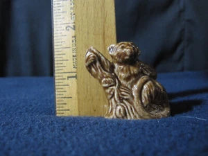 Wade England Brown Lemur Figurine - Picture 1 of 4