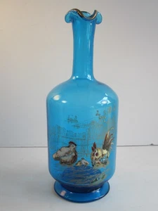 Antike böhmische Moser Flasche - Vase mit erhabener HP Hühnerfamilie Bauernhofszene - Bild 1 von 6