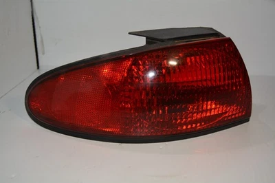 FORD CONTOUR 1995-1997 LADO IZQUIERDO PANEL QTR LUZ TRASERA OEM, 166-02010B Foto 1 de 4