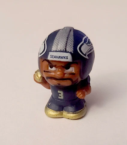 NFL TEENY MATES SERIES X GOLD 1" FIGURE RUSSELL WILSON SEAHAWKS PACK FRESH NEW Cover