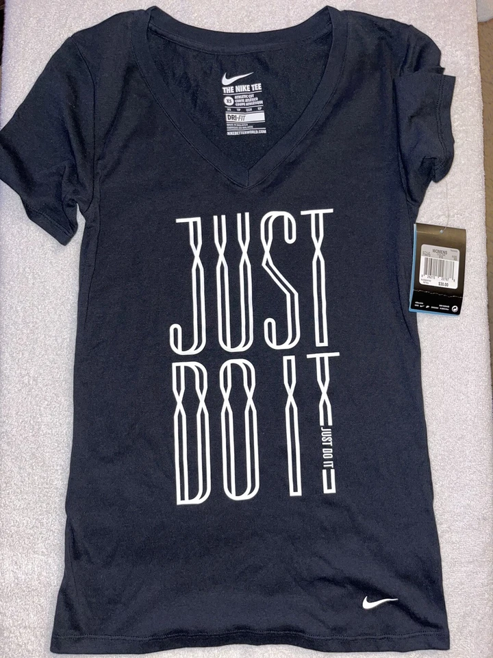 Camiseta NIKE RALLY SS para mujer negra/blanca talla XS ESTILO 778572 NUEVA CON ETIQUETAS Foto 1 de 1